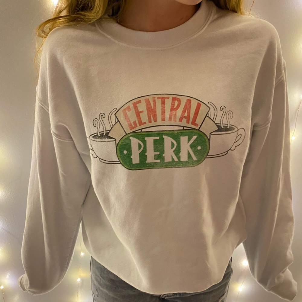 F.R.I.E.N.D.S  CENTRAL PERK SWEATSHIRT